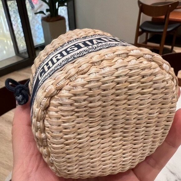 Dior Beige and Navy Woven Bucket Bag - Picture 6 of 14